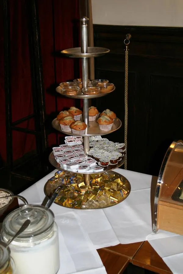 Hotel Mariandl Munich